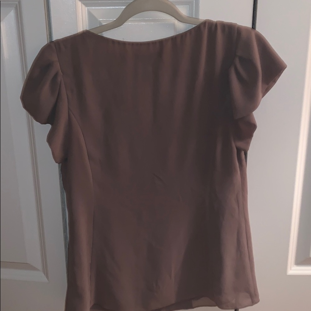 Express tan small work top